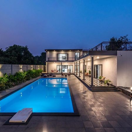 Saffronstays Mayfair Gardens 4 Bedroom Petfriendly Pool Villa Alībāg Exteriér fotografie